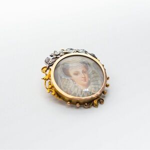 Antique miniature painting brooch with diamonds